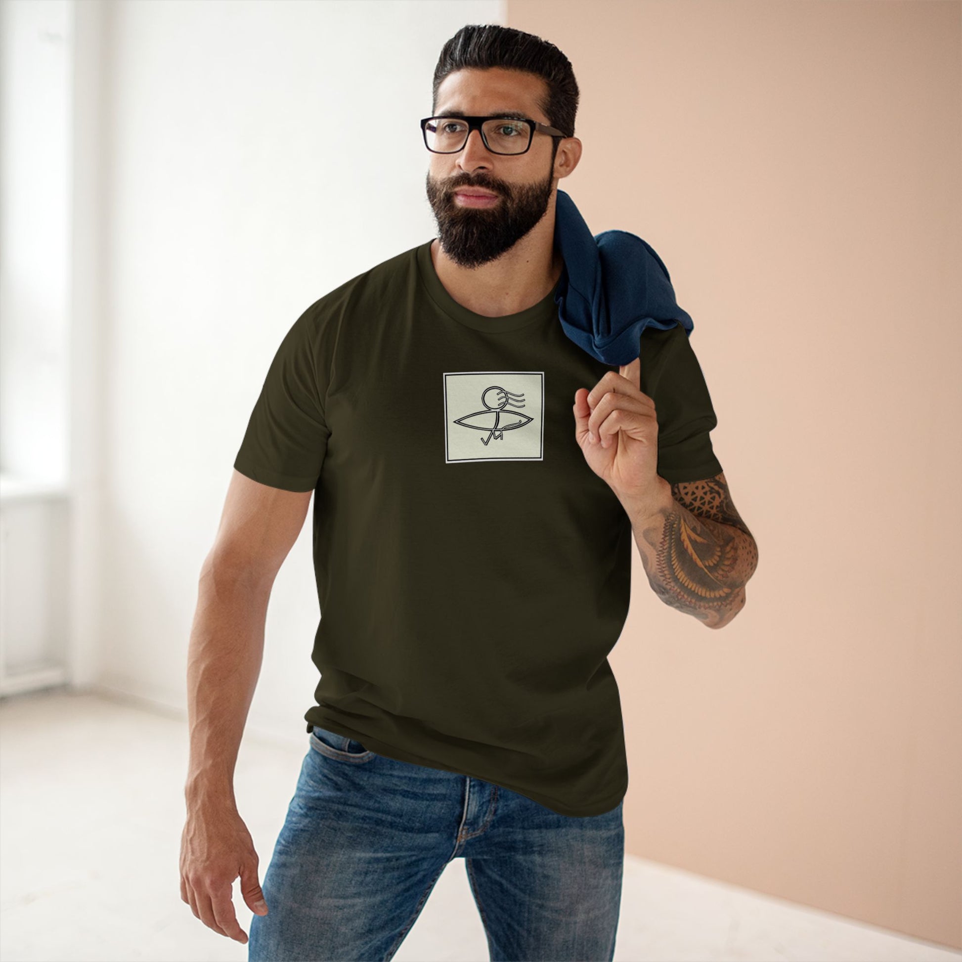 Retro Graphic Black Tee for Everyday Style